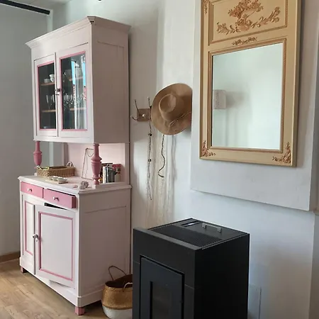 Charmante Maison 1900 Classée 3 étoiles Avec Terrasse Vue Sur Les Toits Hébergement de vacances