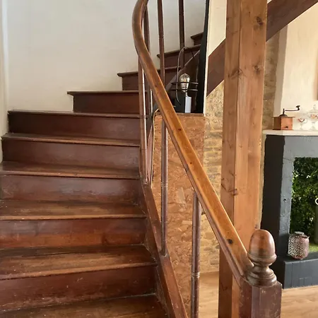 Hébergement de vacances Charmante Maison 1900 Classée 3 étoiles Avec Terrasse Vue Sur Les Toits *